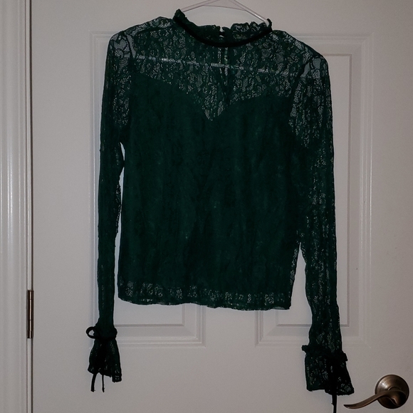 Lace blouse - Picture 1 of 9
